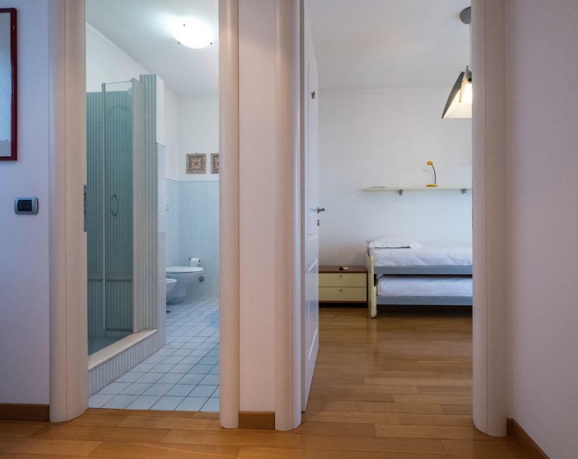L'Ippocampo Guest House Sabaudia Eksteriør billede